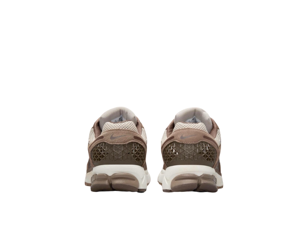 https://d2cva83hdk3bwc.cloudfront.net/nike-zoom-vomero-5-mink-brown-5.jpg