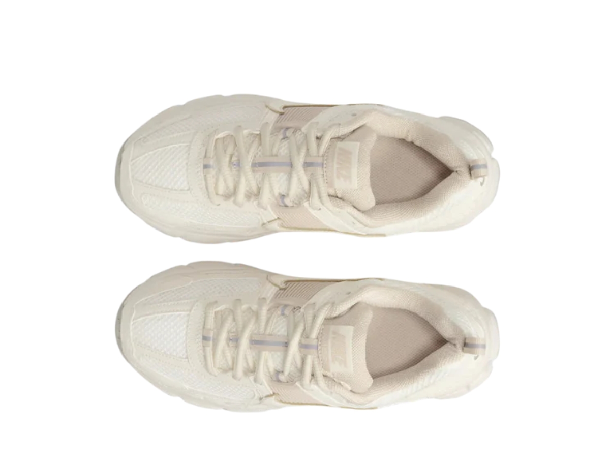 https://d2cva83hdk3bwc.cloudfront.net/nike-zoom-vomero-5-pale-ivory-gs-4.jpg