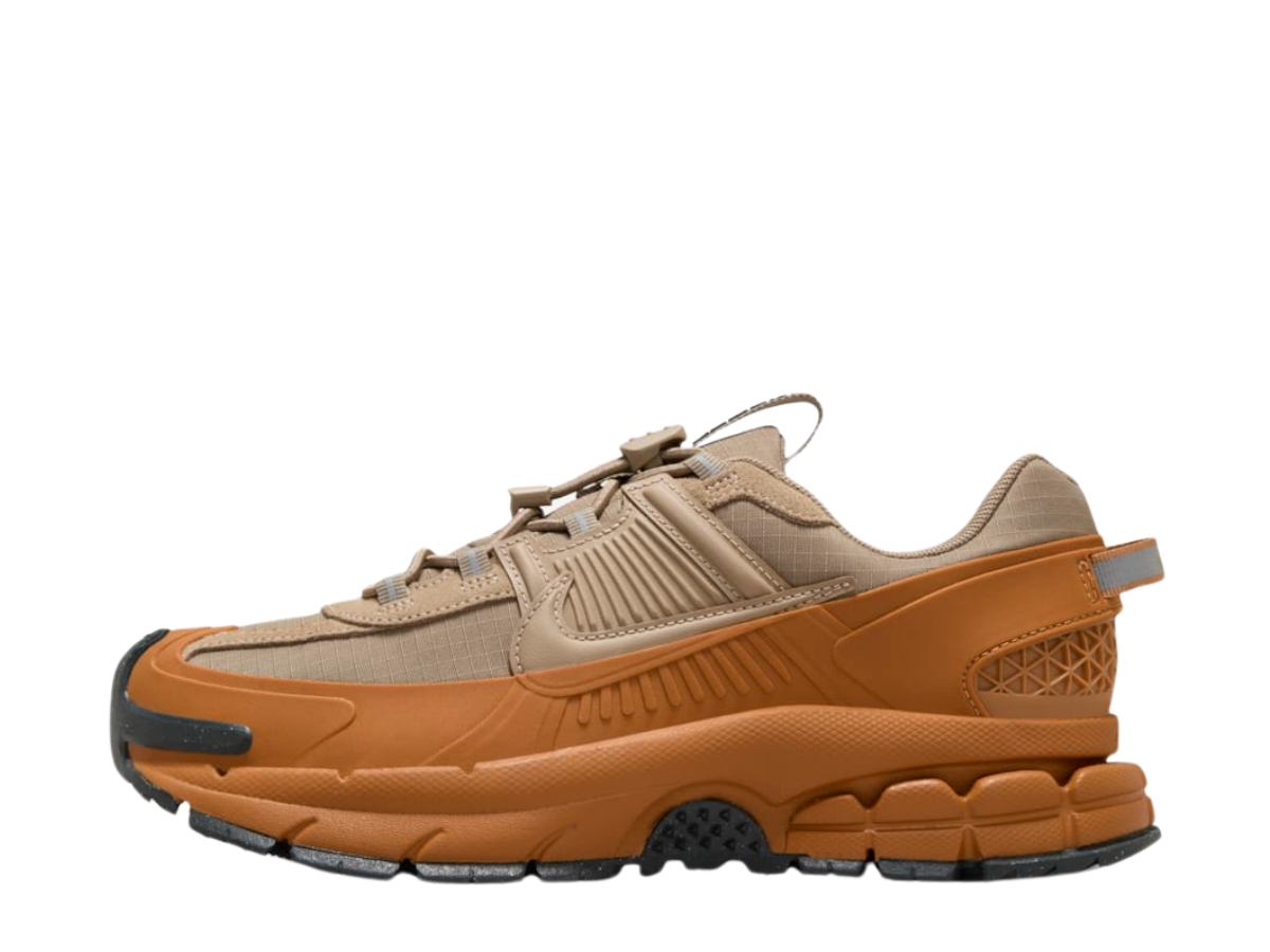 https://d2cva83hdk3bwc.cloudfront.net/nike-zoom-vomero-5-roam-flax-w-2.jpg