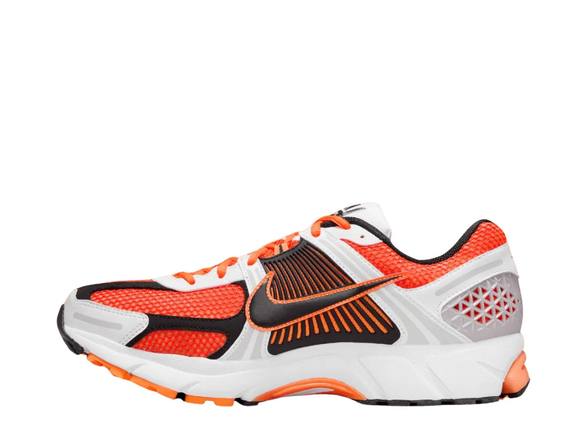 https://d2cva83hdk3bwc.cloudfront.net/nike-zoom-vomero-5-total-orange-2.jpg