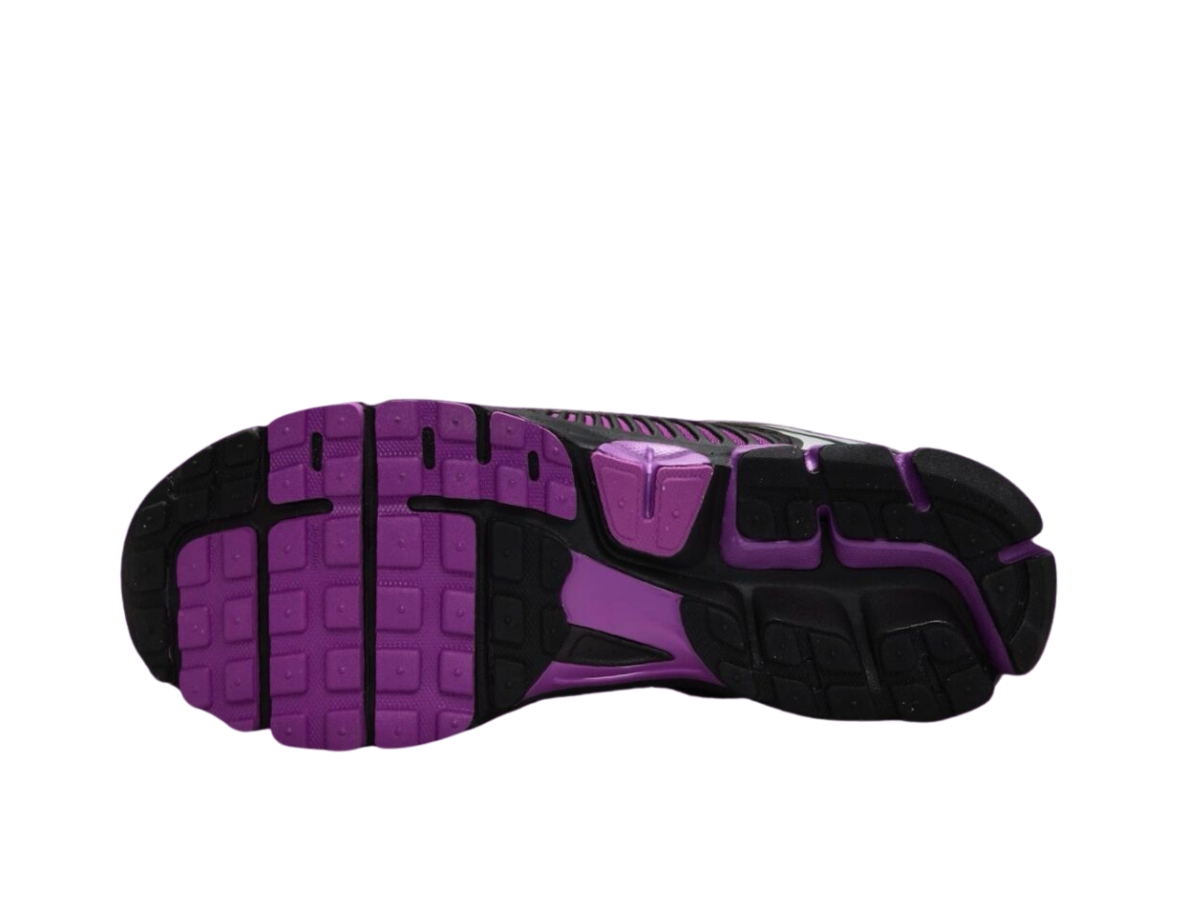 https://d2cva83hdk3bwc.cloudfront.net/nike-zoom-vomero-5-vivid-purple-4.jpg