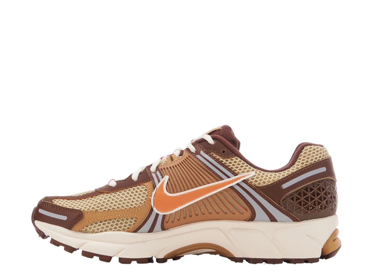 https://d2cva83hdk3bwc.cloudfront.net/nike-zoom-vomero-5-wheat-grass-cacao-wow-2.jpg