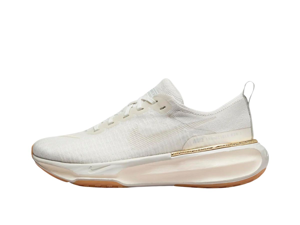 https://d2cva83hdk3bwc.cloudfront.net/nike-zoomx-invincible-run-3-light-bone-pail-ivory-w-2.jpg