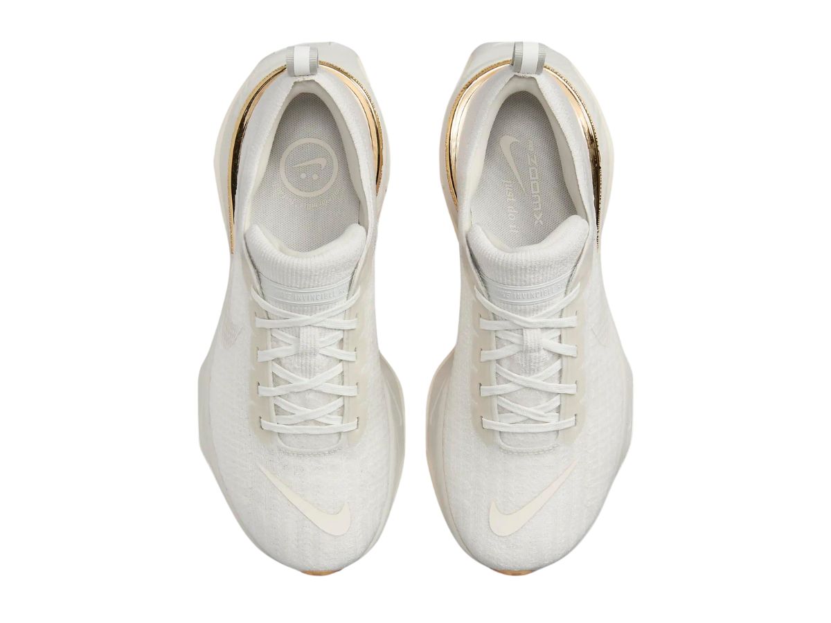 https://d2cva83hdk3bwc.cloudfront.net/nike-zoomx-invincible-run-3-light-bone-pail-ivory-w-5.jpg