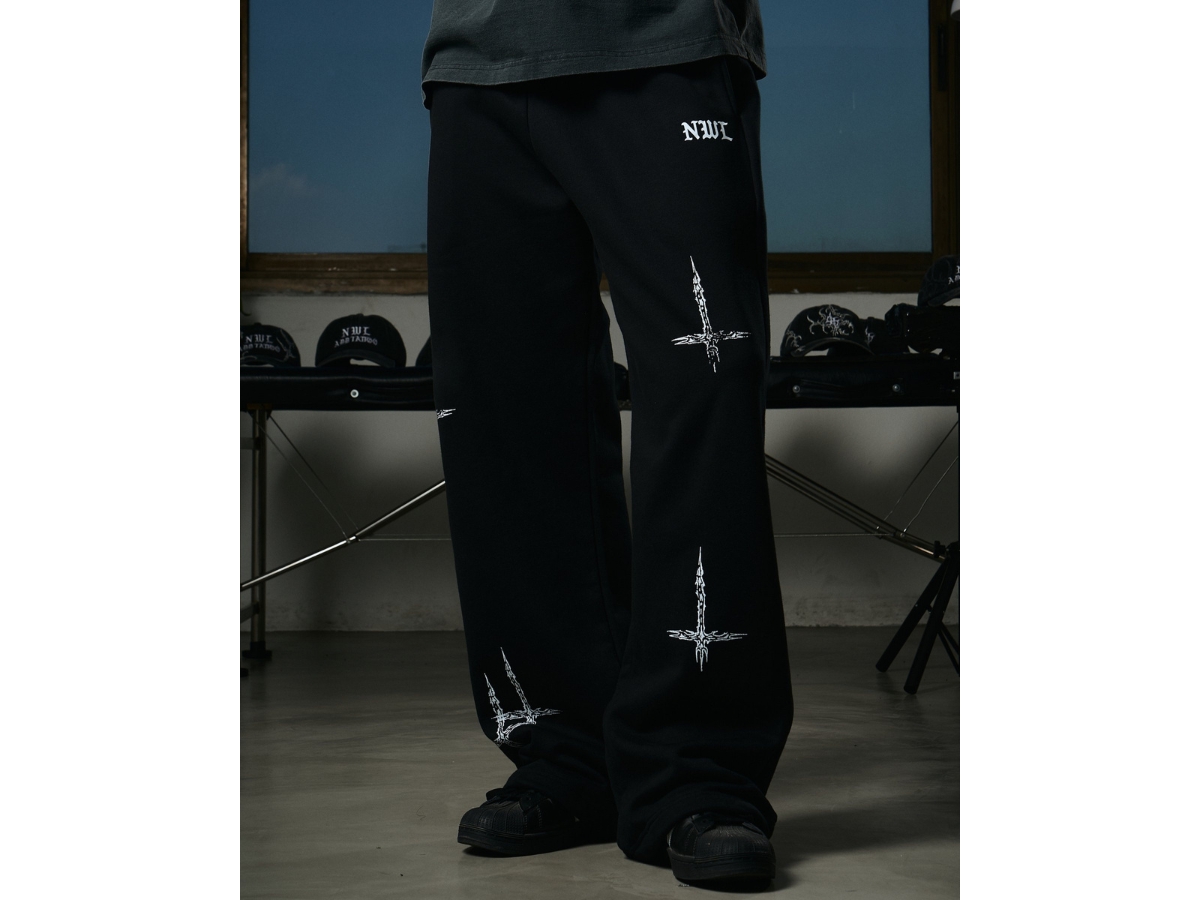 https://d2cva83hdk3bwc.cloudfront.net/nwl-nxa-sweat-pants-black-3.jpg