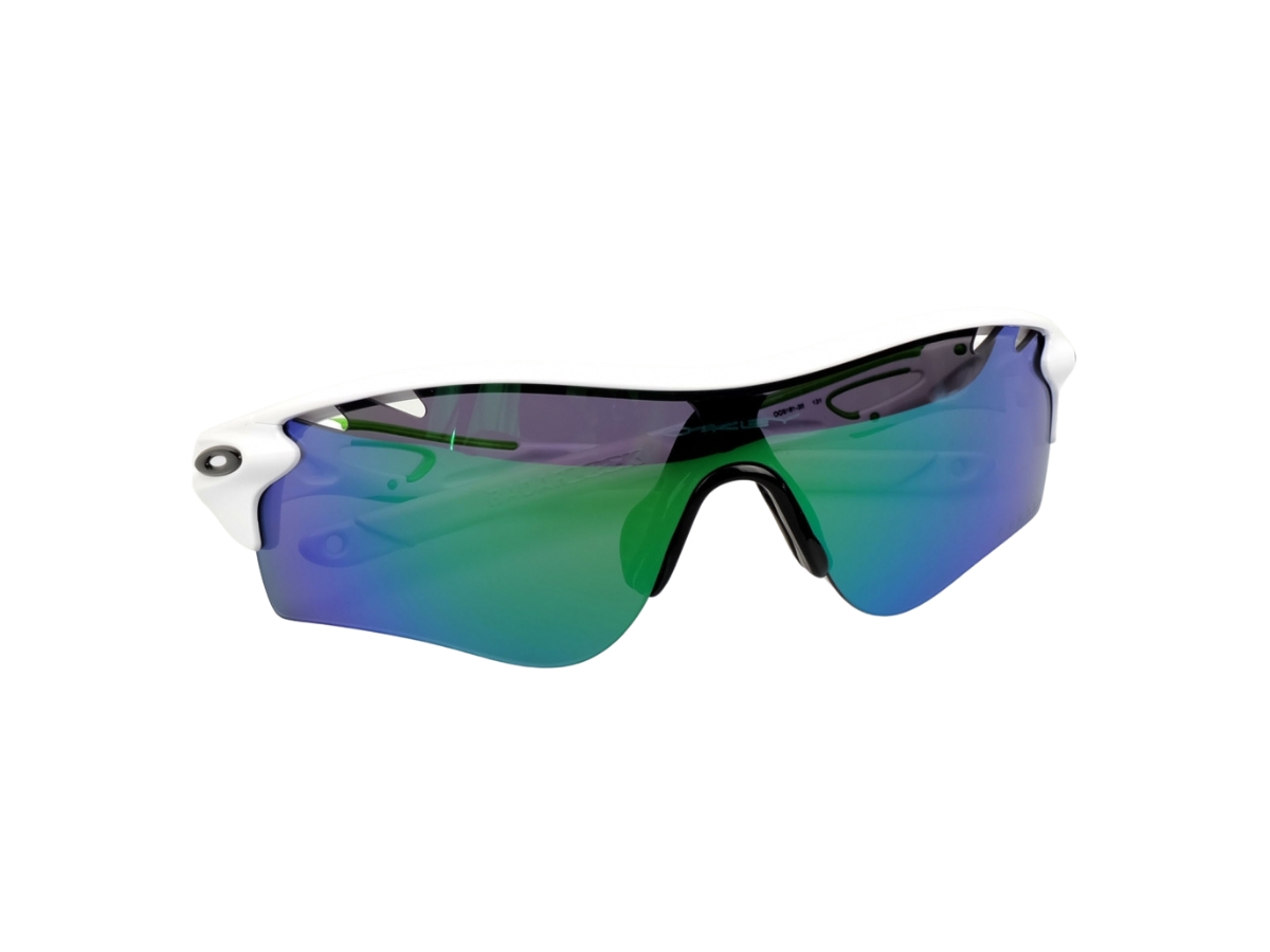 https://d2cva83hdk3bwc.cloudfront.net/oakley-radarlock-oo9181-35-sunglasses-in-white-green-acetate-frame-with-blue-green-gradient-lenses-6.jpg