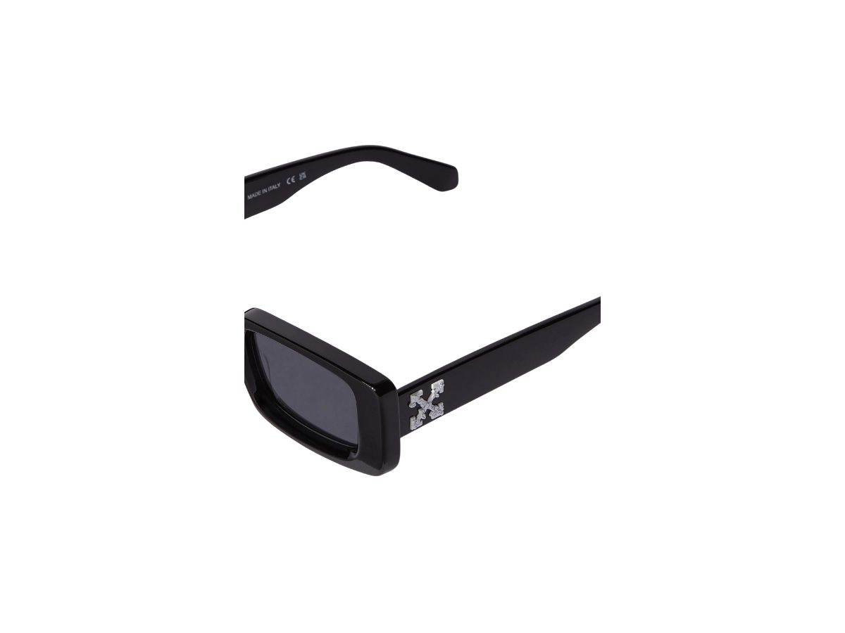 https://d2cva83hdk3bwc.cloudfront.net/off-white-arthur-sunglasses-in-acetate-black-2.jpg