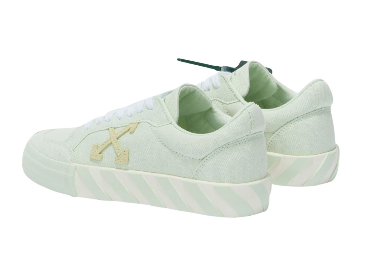 https://d2cva83hdk3bwc.cloudfront.net/off-white-low-top-vulc-mint--w--3.jpg