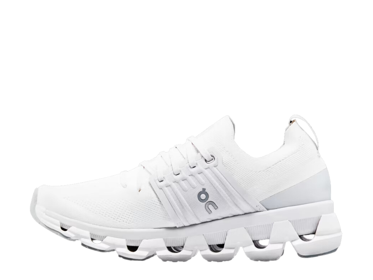 https://d2cva83hdk3bwc.cloudfront.net/on-clound-cloudswift-3-white-frost--w--2.jpg