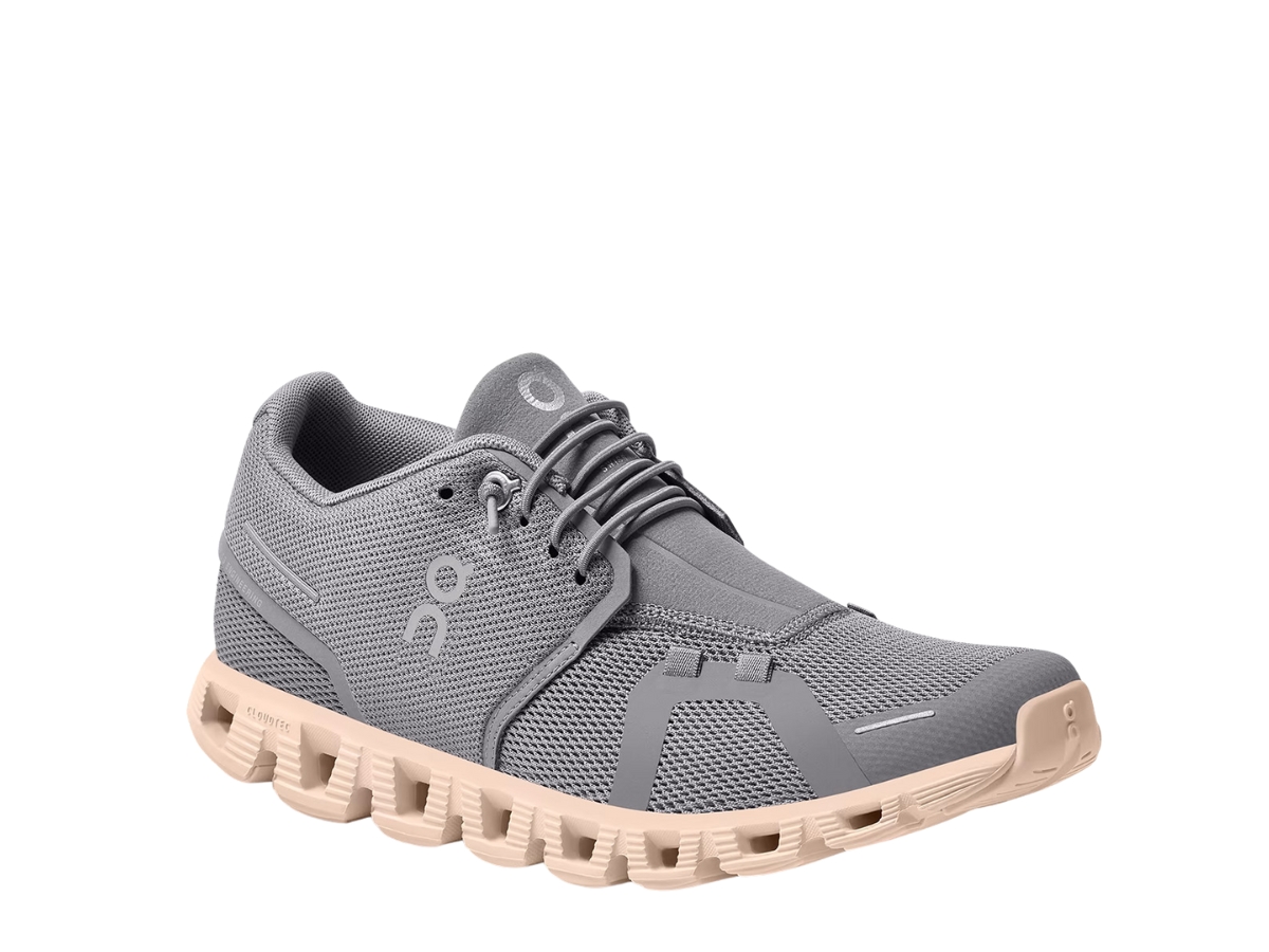 https://d2cva83hdk3bwc.cloudfront.net/on-running-cloud-5-zinc-grey-shell-w-3.jpg
