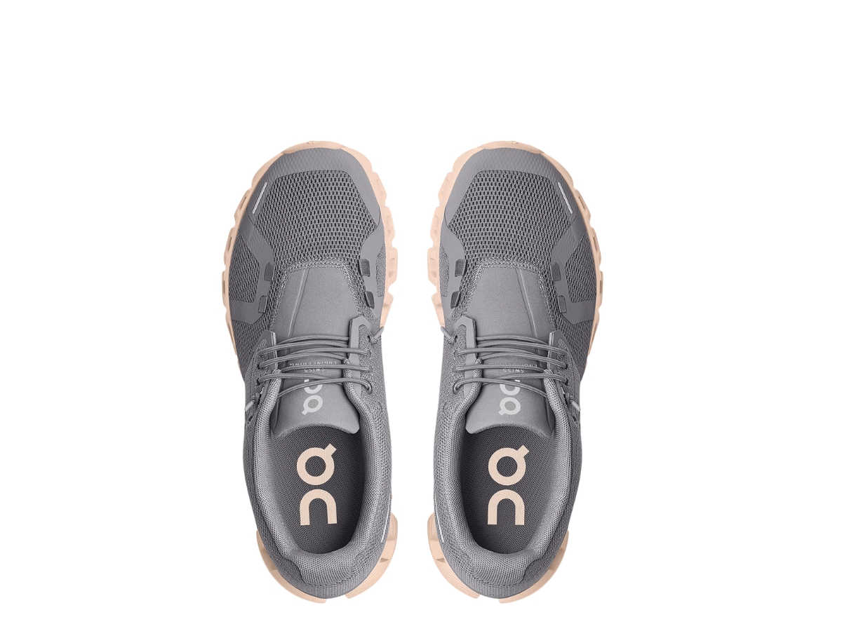 https://d2cva83hdk3bwc.cloudfront.net/on-running-cloud-5-zinc-grey-shell-w-4.jpg