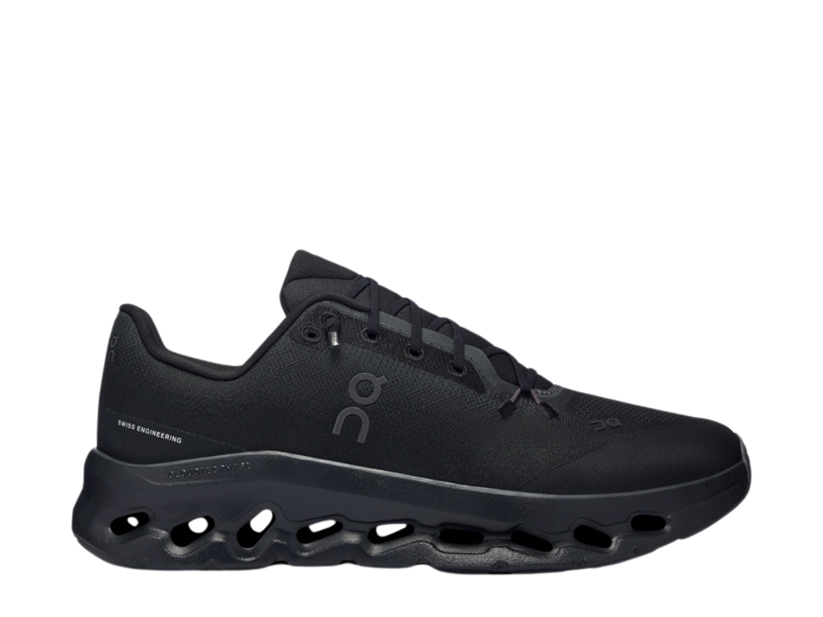 https://d2cva83hdk3bwc.cloudfront.net/on-snsoceb5slq-on-running-cloudtilt-eclipse-black-1.jpg