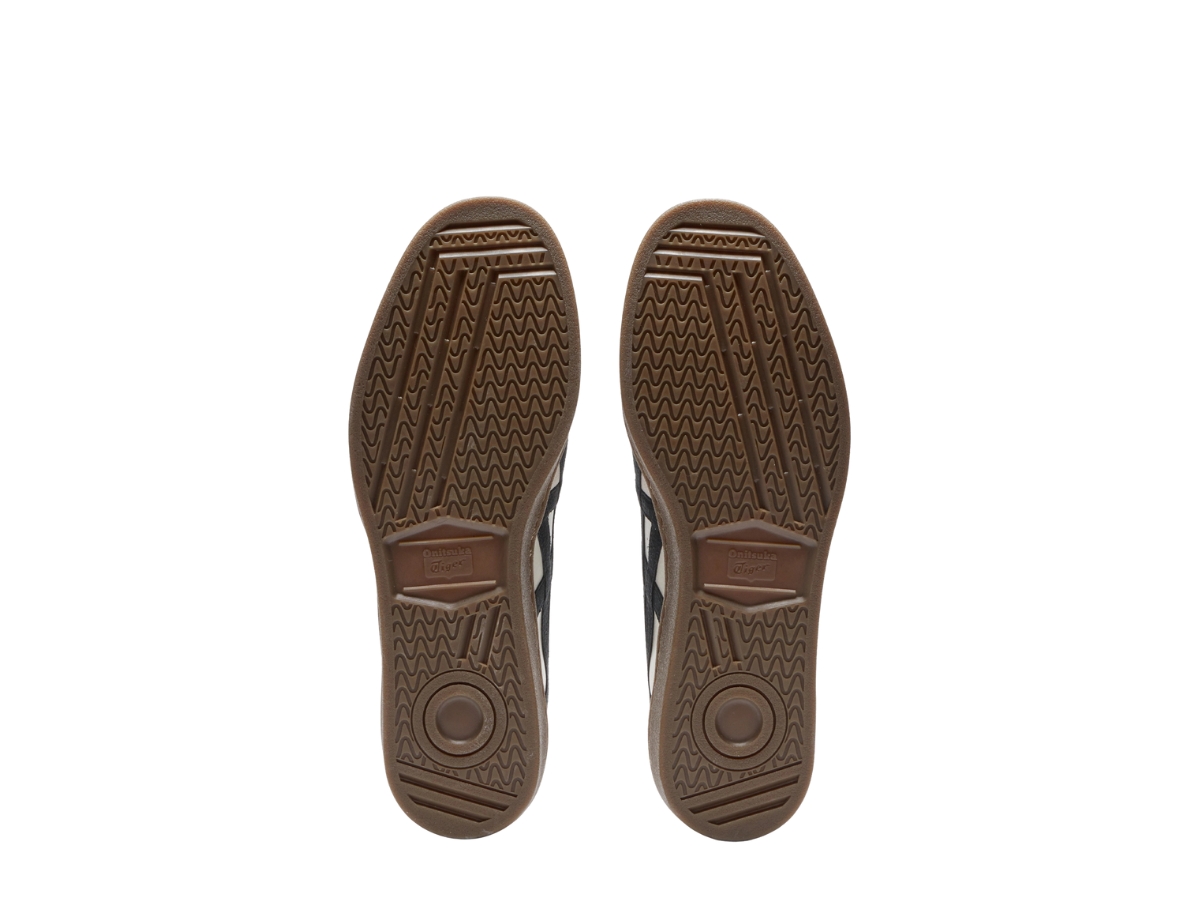 https://d2cva83hdk3bwc.cloudfront.net/onitsuka-tiger-gsm-cream-black-gum-4.jpg