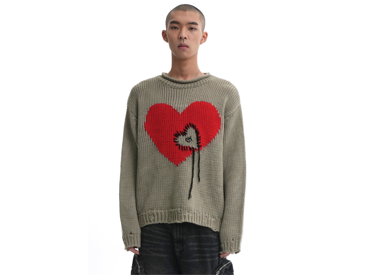 https://d2cva83hdk3bwc.cloudfront.net/oy-heart-stitch-destroyed-knit-khaki-3.jpg