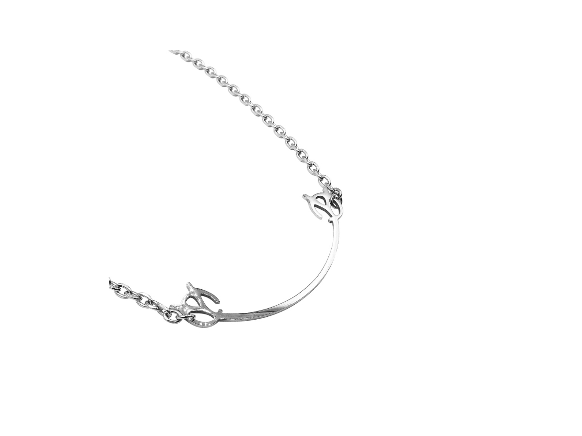 https://d2cva83hdk3bwc.cloudfront.net/oy-smile-logo-necklace-silver-2.jpg