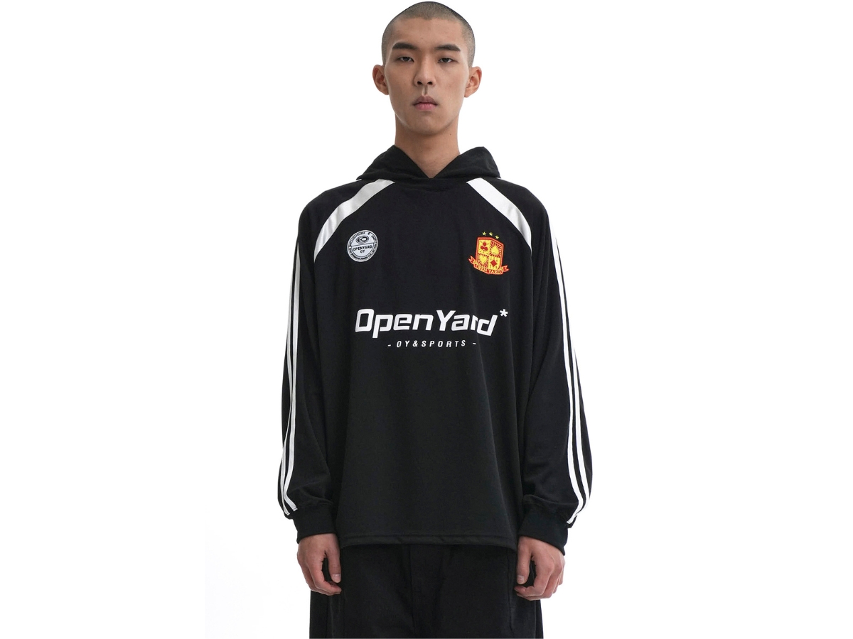 https://d2cva83hdk3bwc.cloudfront.net/oy-sporty-opyd-hoodie-long-sleeve-t-black-3.jpg