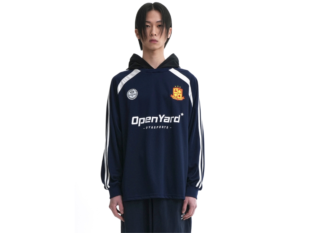 https://d2cva83hdk3bwc.cloudfront.net/oy-sporty-opyd-hoodie-long-sleeve-t-navy-3.jpg