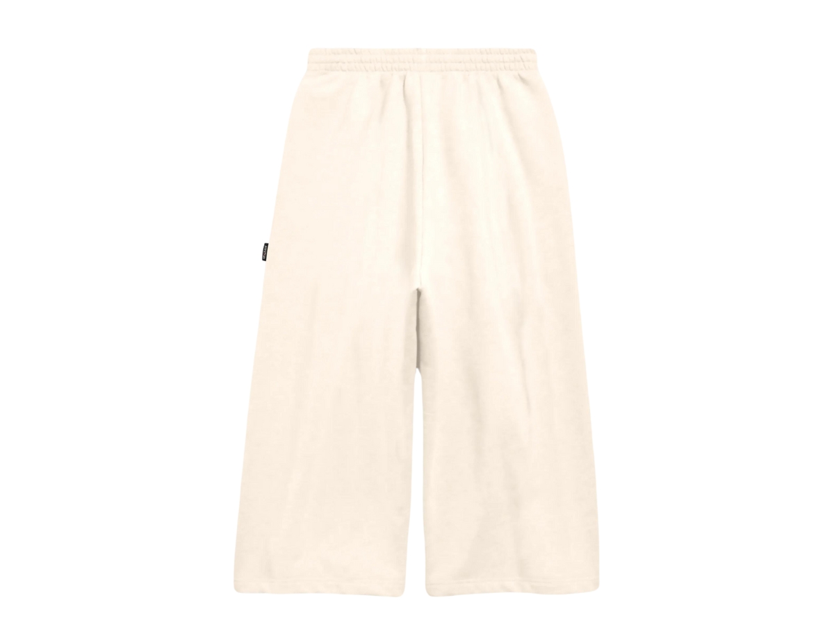 https://d2cva83hdk3bwc.cloudfront.net/pisi-baggy-sweatpants-off-white-2.jpg