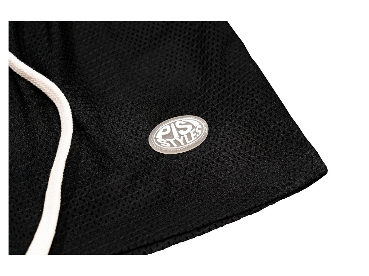 https://d2cva83hdk3bwc.cloudfront.net/pisi-ps-short-pants-black-3.jpg