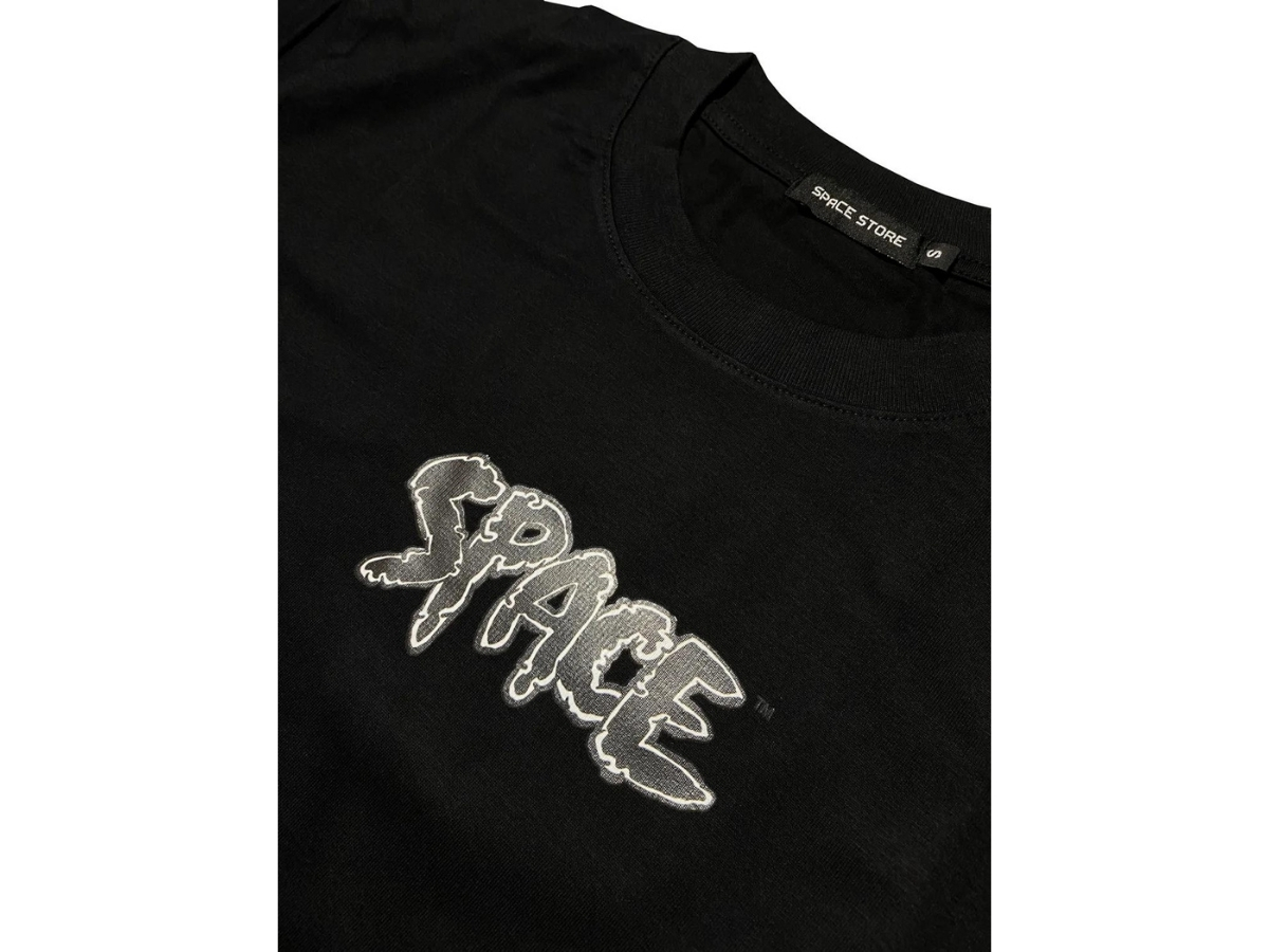 https://d2cva83hdk3bwc.cloudfront.net/pisi-x-space-store-shirt-black-4.jpg