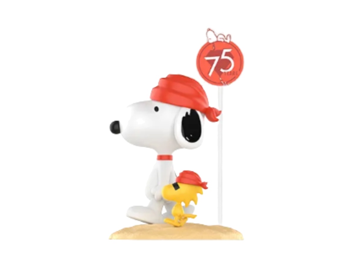 https://d2cva83hdk3bwc.cloudfront.net/pm-bbcccpmjtpp7asclsfm-pop-mart-join-the-pirates-peanuts-75th-anniversary-snoopy-comic-life-series-figures-2.jpg