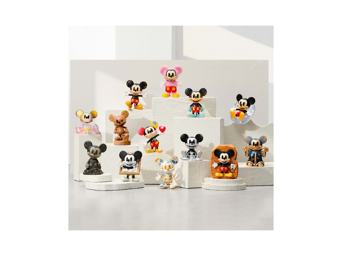 https://d2cva83hdk3bwc.cloudfront.net/pm-bbcccpmpmdmbcsf-pop-mart-painting-mickey-disney-mickey-boundless-creativity-series-figures-3.jpg