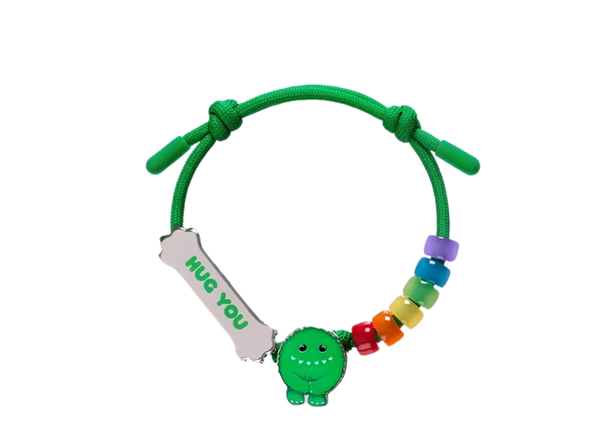 https://d2cva83hdk3bwc.cloudfront.net/pm-bbcpmnihysbbbm-pop-mart-nature-instinctoy-hug-you-series-bracelet-blind-box-multicolor-1.jpg