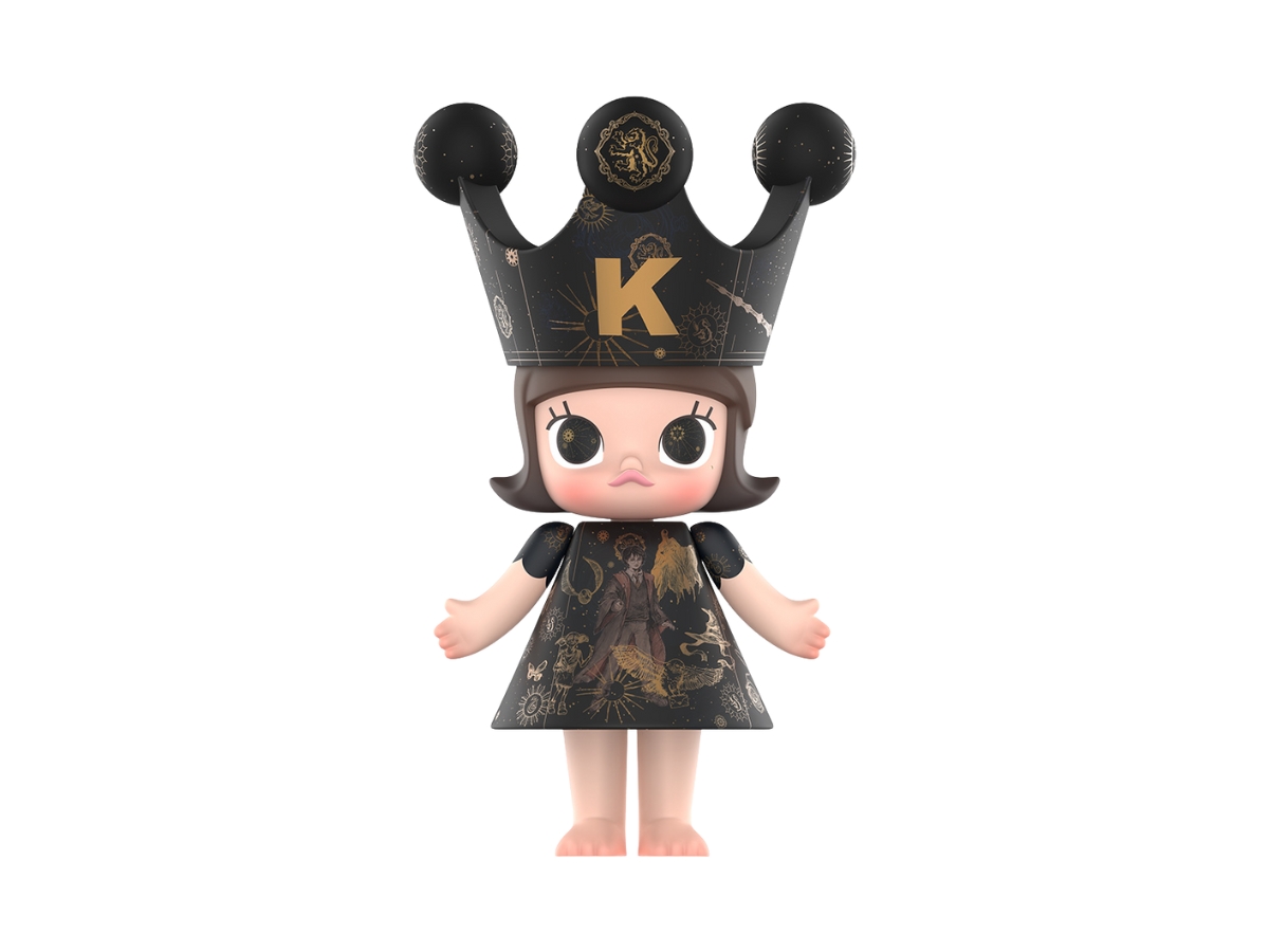 https://d2cva83hdk3bwc.cloudfront.net/pm-fgcpmmrm1hp-pop-mart-mega-royal-molly-1000-harry-potter-1.jpg