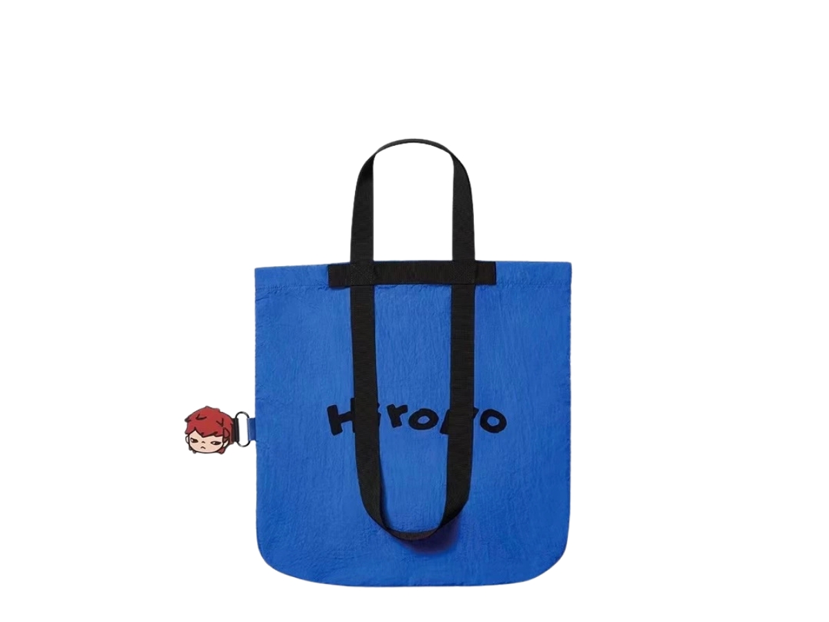 https://d2cva83hdk3bwc.cloudfront.net/pm-sbbpmhcsssesbb-pop-mart-hirono-convenience-store-series-shanghai-exclusive-shoulder-bag-blue-2.jpg