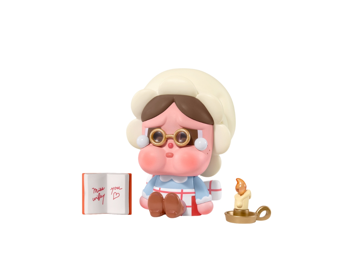 https://d2cva83hdk3bwc.cloudfront.net/pop-mart-a-lonely-mrs--claus--crybaby-lonely-christmas--1.jpg