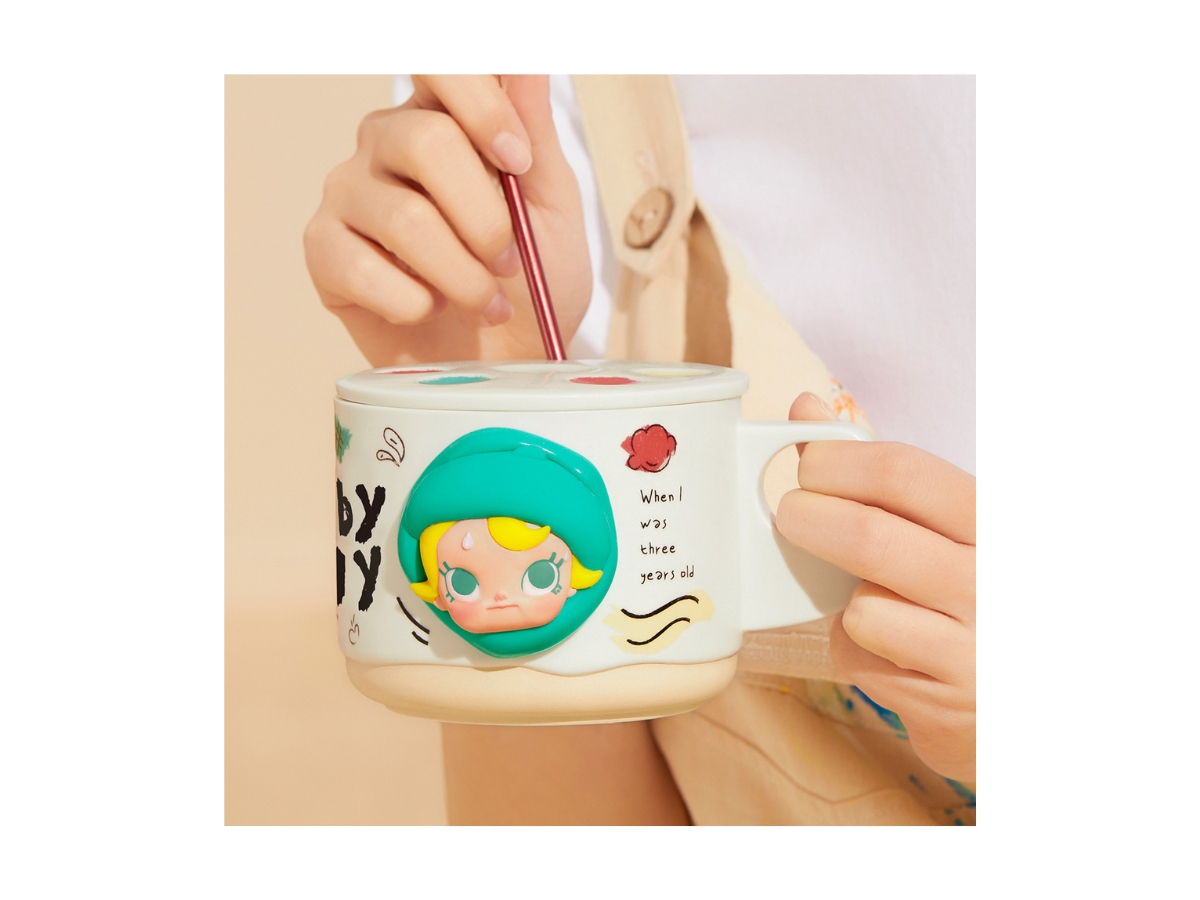 https://d2cva83hdk3bwc.cloudfront.net/pop-mart-baby-molly-when-i-was-three-series-ceramic-cup-2.jpg