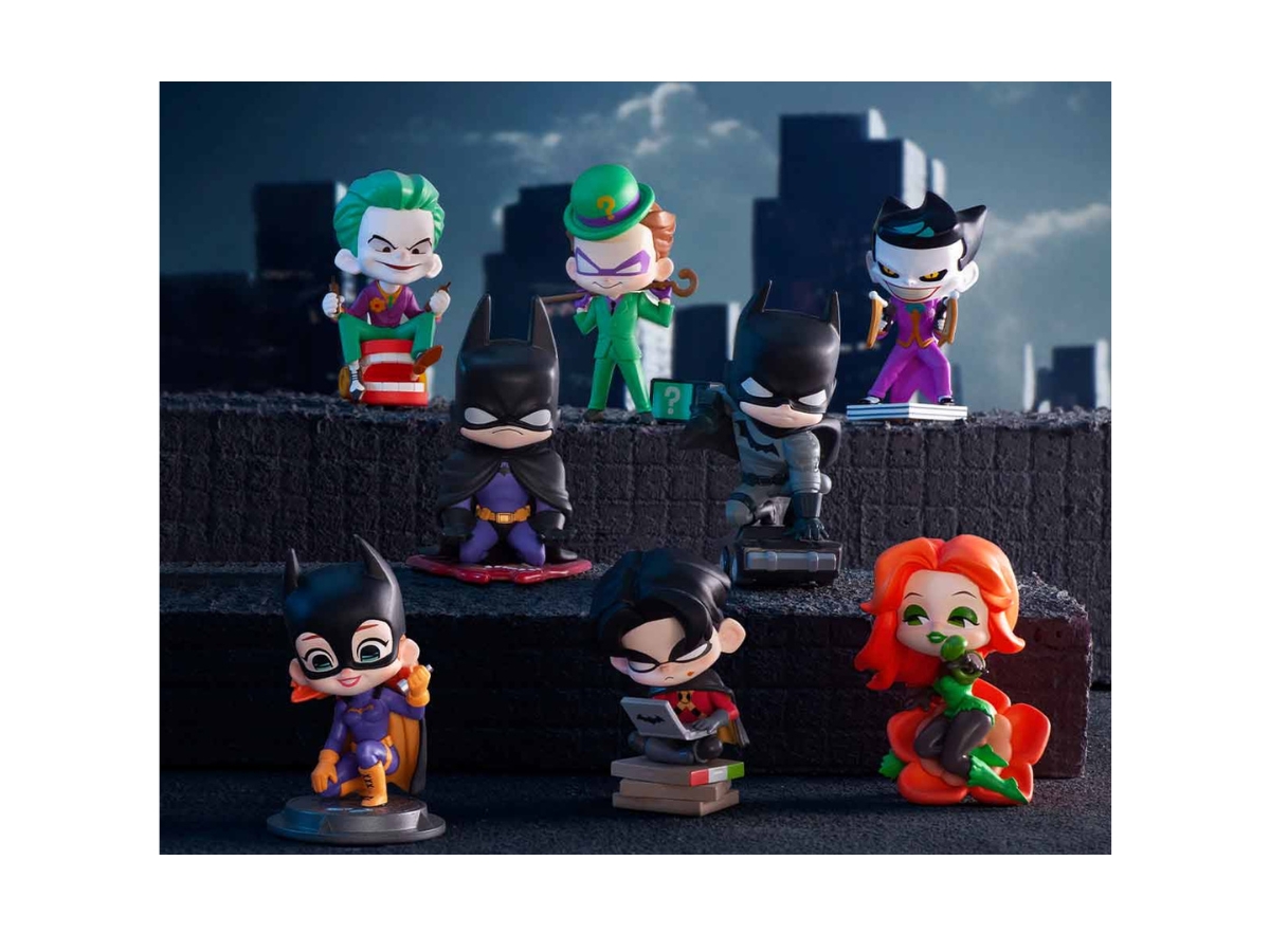 https://d2cva83hdk3bwc.cloudfront.net/pop-mart-dc-gotham-city-series-whole-set-3.jpg