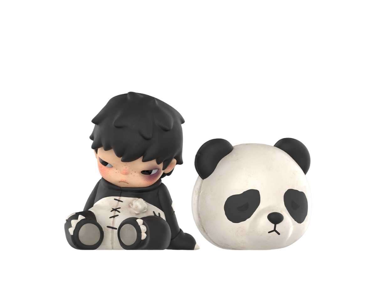 https://d2cva83hdk3bwc.cloudfront.net/pop-mart-hirono-doll-panda-figure-1.jpg