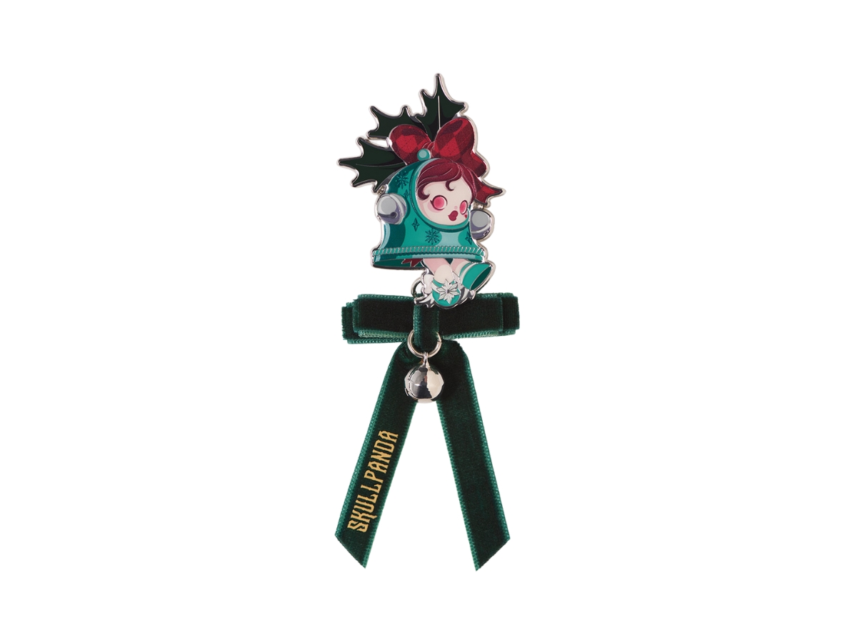 https://d2cva83hdk3bwc.cloudfront.net/pop-mart-jingle-all-the-way-green-skullpanda-tell-me-what-you-want-series-pendant-blind-box-1.jpg