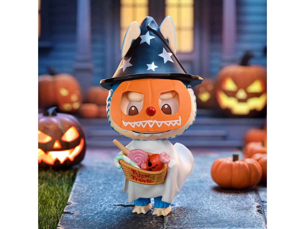 https://d2cva83hdk3bwc.cloudfront.net/pop-mart-labubu-trick-or-treater-figure-6.jpg