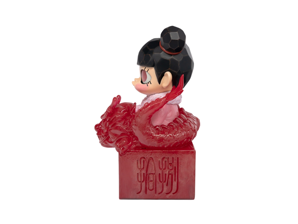 https://d2cva83hdk3bwc.cloudfront.net/pop-mart-molly-18th-anniversary-statue-riding-dragon-square-seal-red-2.jpg