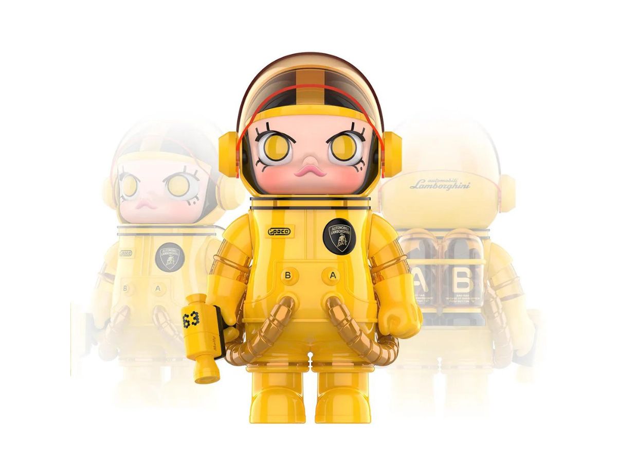 https://d2cva83hdk3bwc.cloudfront.net/pop-mart-molly-lamborghini-yellow-1000-2.jpg