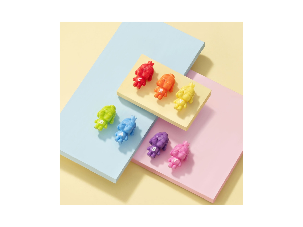 https://d2cva83hdk3bwc.cloudfront.net/pop-mart-pop-bean-crybaby-mini-figure-rainbow-set-3.jpg