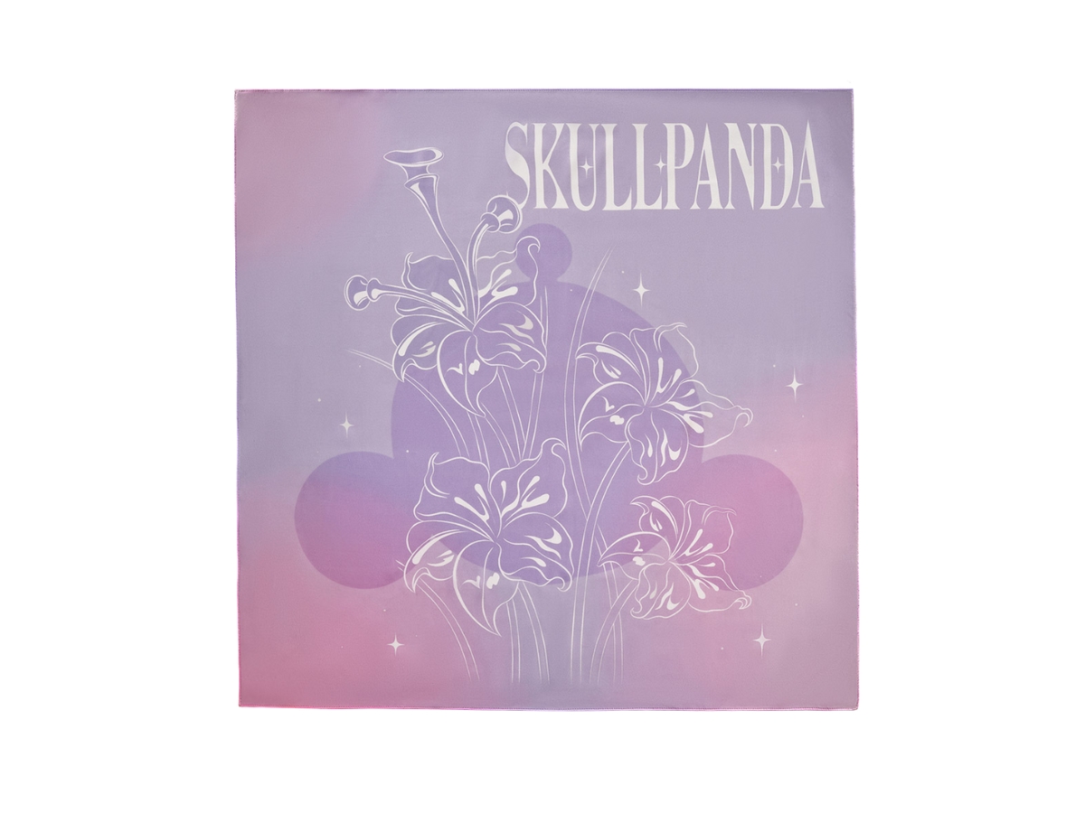 https://d2cva83hdk3bwc.cloudfront.net/pop-mart-skullpanda-the-sound-series-scarves-the-admiration-1.jpg