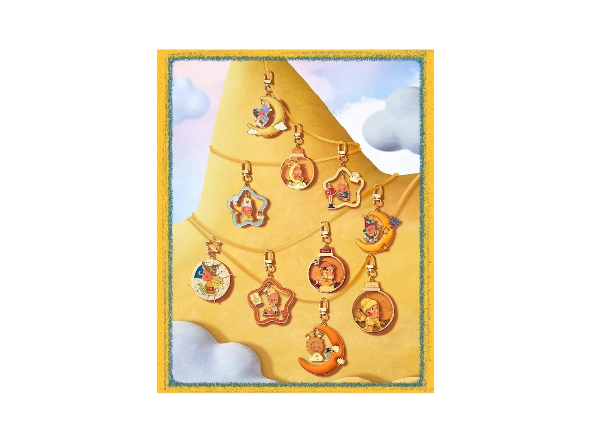 https://d2cva83hdk3bwc.cloudfront.net/pop-mart-we-are-twinkle-twinkle-series-pendant-blind-box-whole-set-2.jpg