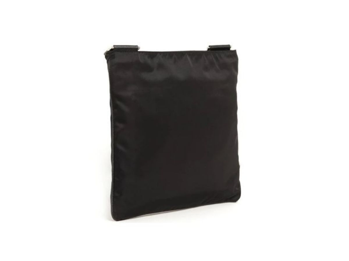 https://d2cva83hdk3bwc.cloudfront.net/prada-logo-plaque-messenger-bag-3.jpg