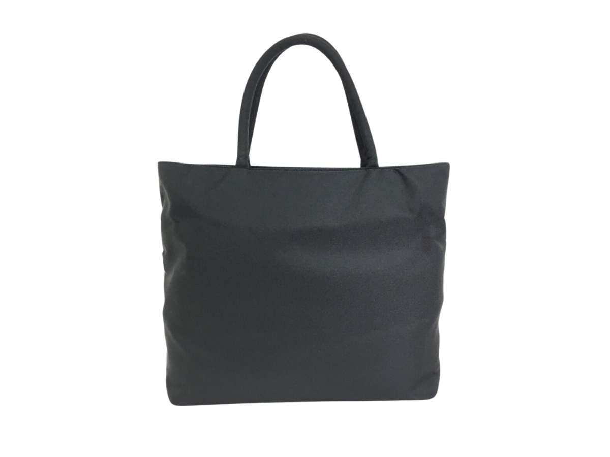 https://d2cva83hdk3bwc.cloudfront.net/prada-nylon-tote-bag-in-nylon-with-logo-black-2.jpg