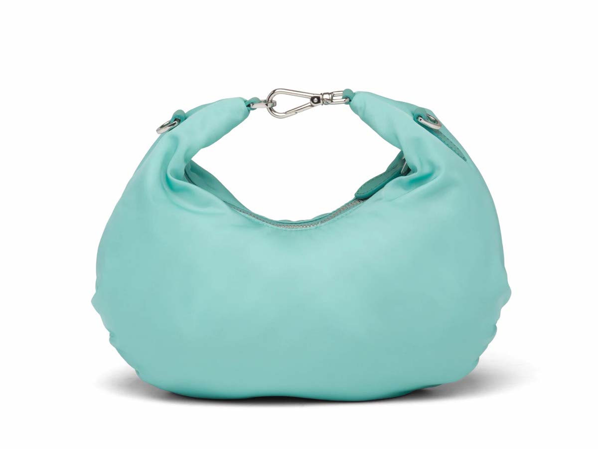 https://d2cva83hdk3bwc.cloudfront.net/prada-re-edition-2006-nylon-bag-jade-green-3.jpg