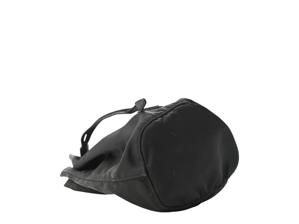 https://d2cva83hdk3bwc.cloudfront.net/prd-habbpbbibnwsh-prada-bucket-bag-in-black-nylon-with-silver-hardware-3.jpg