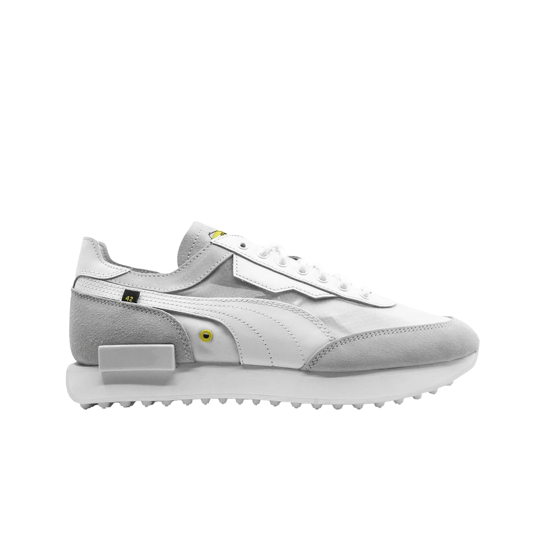 https://d2cva83hdk3bwc.cloudfront.net/puma-x-chinatown-market-future-rider-white-2.jpg