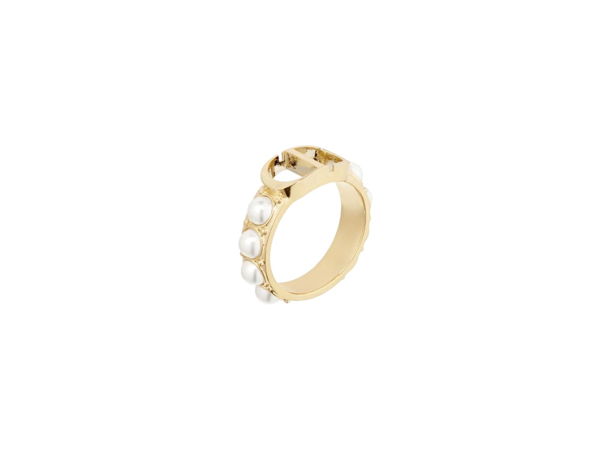 https://d2cva83hdk3bwc.cloudfront.net/r0877mtgrs-d301-dior-2010s-cd-logo-ring-1.jpg