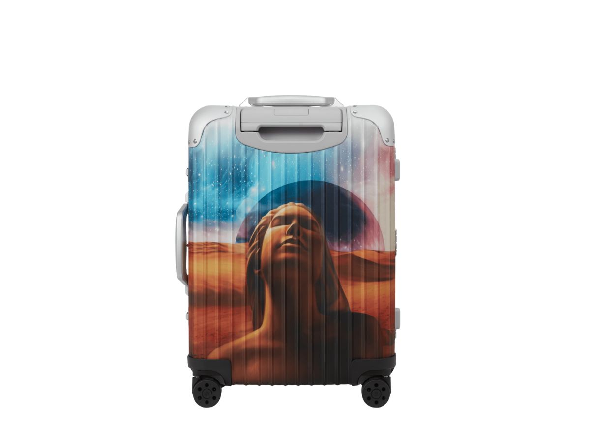 https://d2cva83hdk3bwc.cloudfront.net/rimowa-x-palace-cabin-desert--limited-edition--2.jpg
