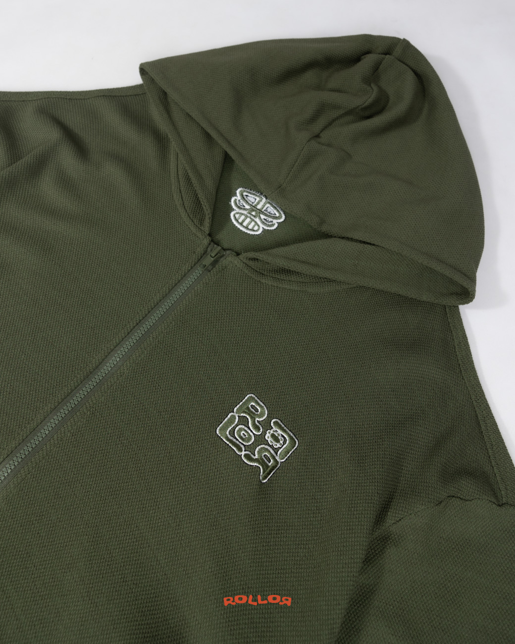 https://d2cva83hdk3bwc.cloudfront.net/rollor_rollor---crushy-polo-hoodie---green---3.jpg