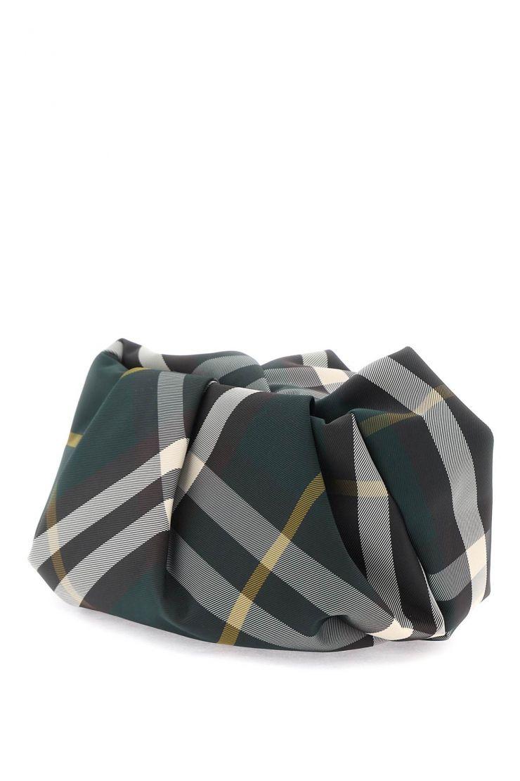 https://d2cva83hdk3bwc.cloudfront.net/rose-clutch-burberry-green-3.jpg