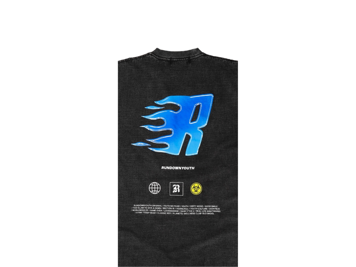 https://d2cva83hdk3bwc.cloudfront.net/rundownyouth-letter-r-blue-fire-logo-t-shirt-044-3.jpg